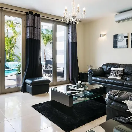 Вилла Insignia *